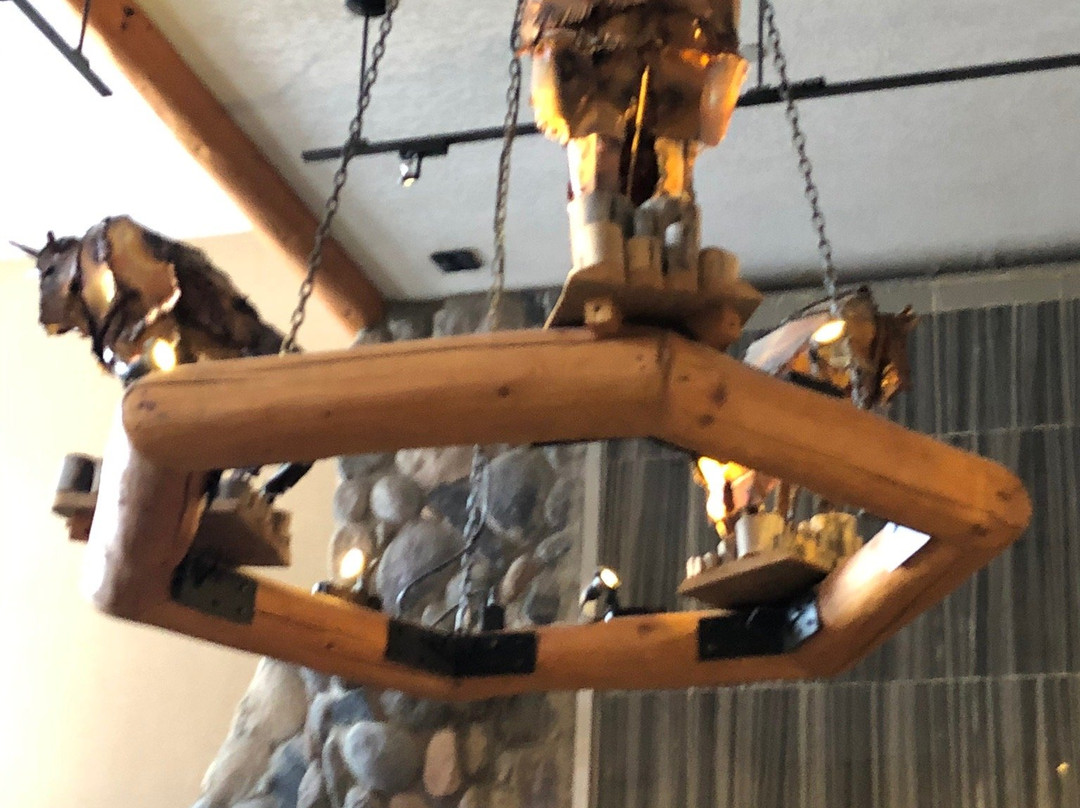 Chateau Canmore主图