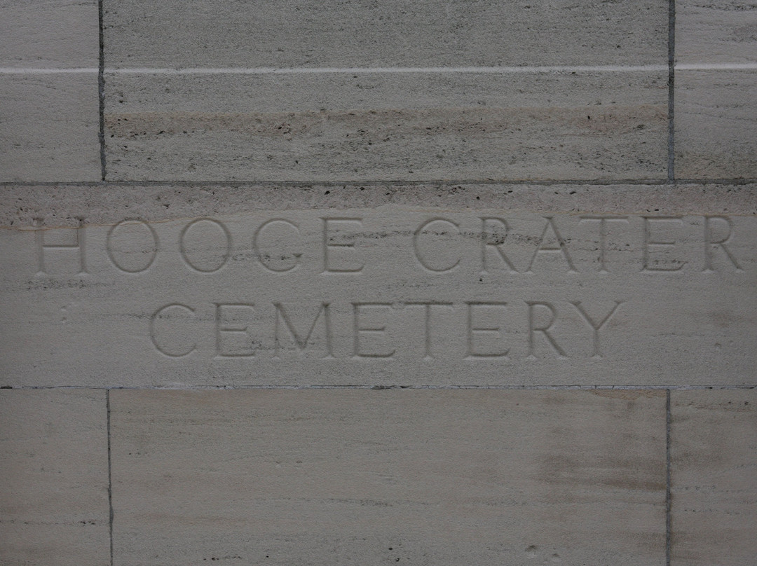 Hooge Crater Cemetery景点图片