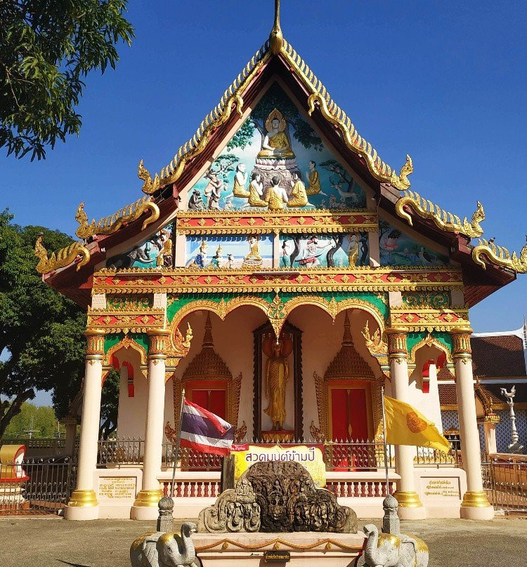 Wat Bot Muang-尖竹汶必去景点