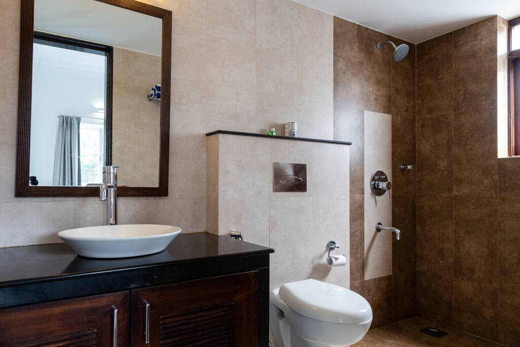 Mansions by Pinto Rosario主图