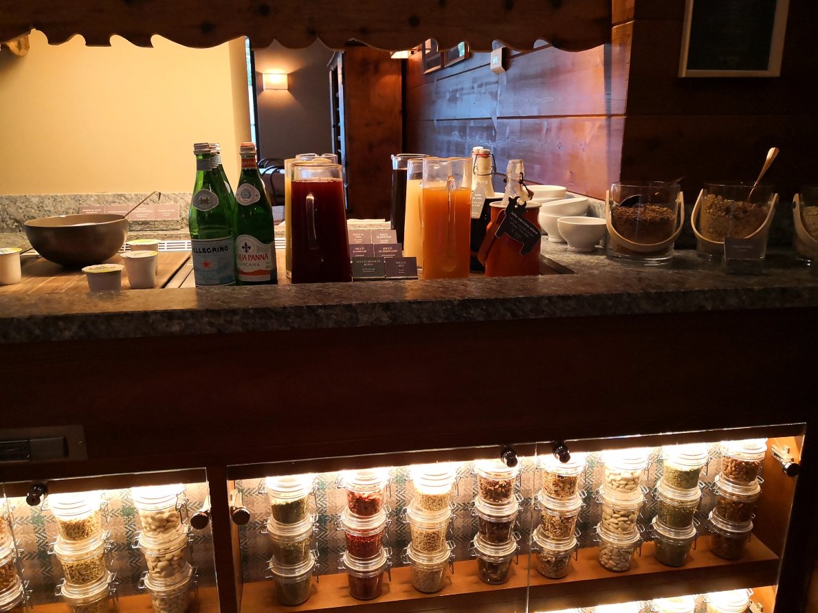 QC酒店蒙特比安科-餐饮