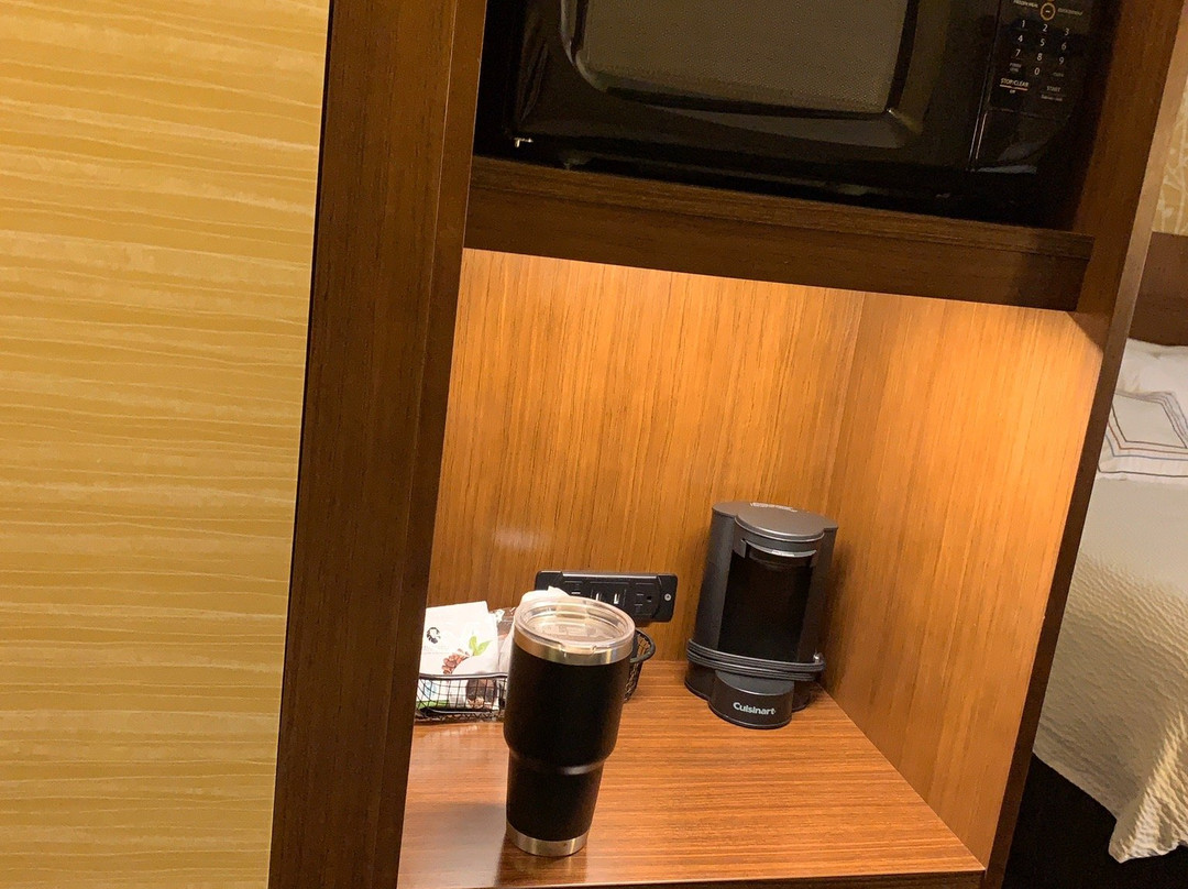 Fairfield Inn & Suites Van主图