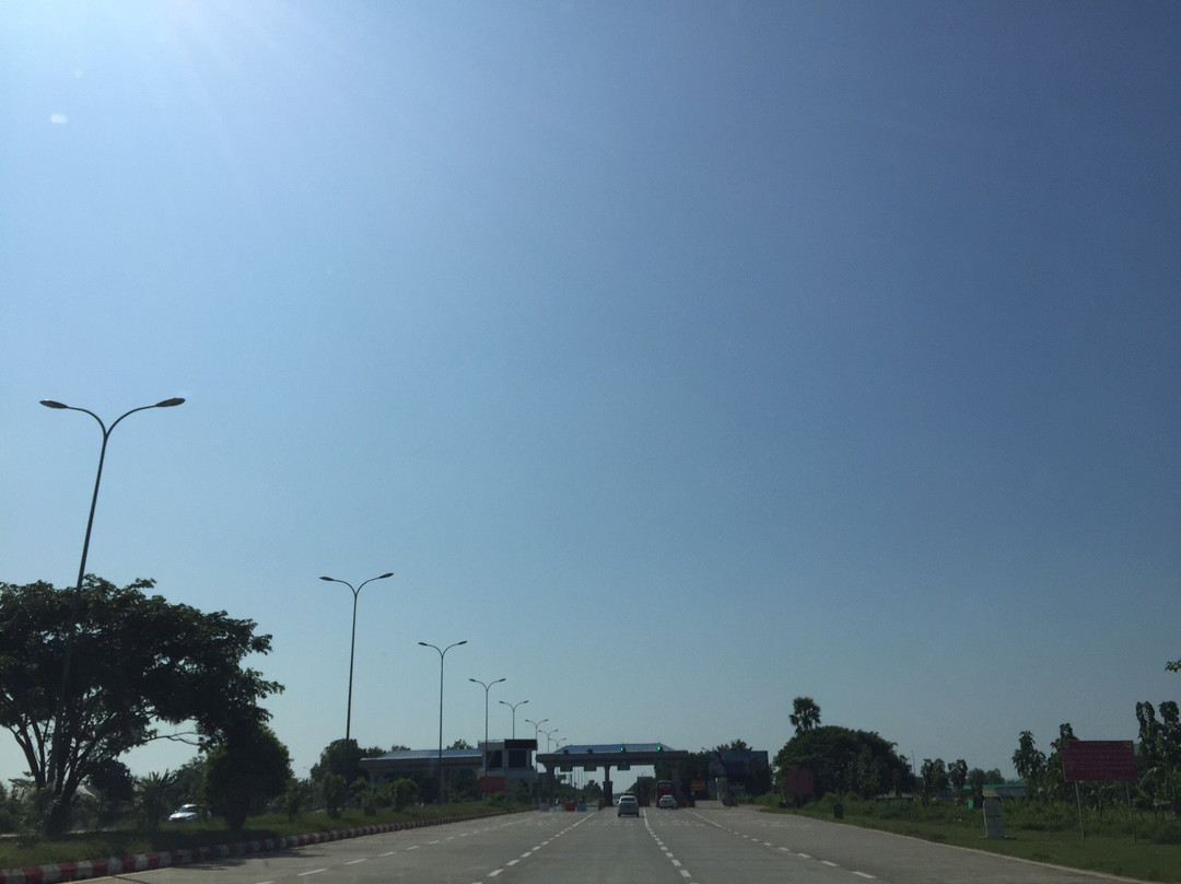 20 Lane Highway-内比都必去景点