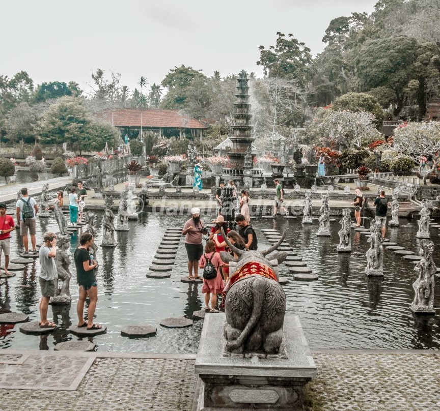 Dana Local Bali Driver-乌布必去景点