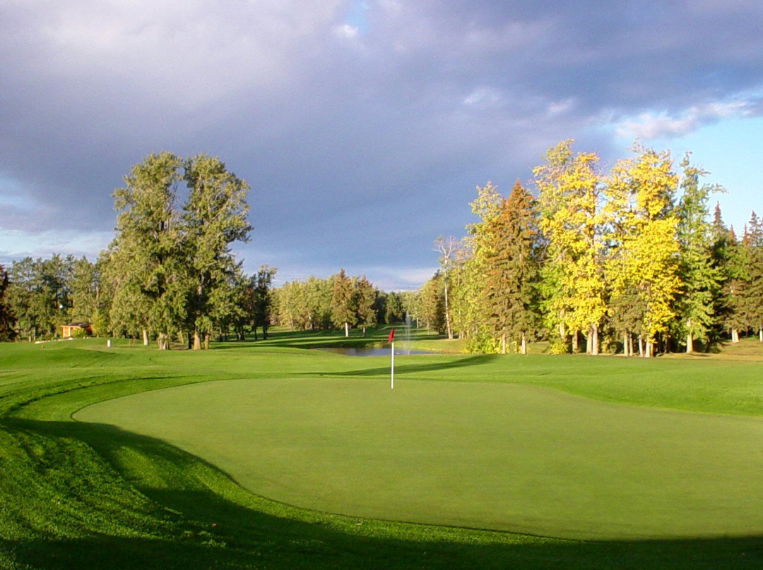 Alberta Springs Golf Resort-红鹿市必去景点