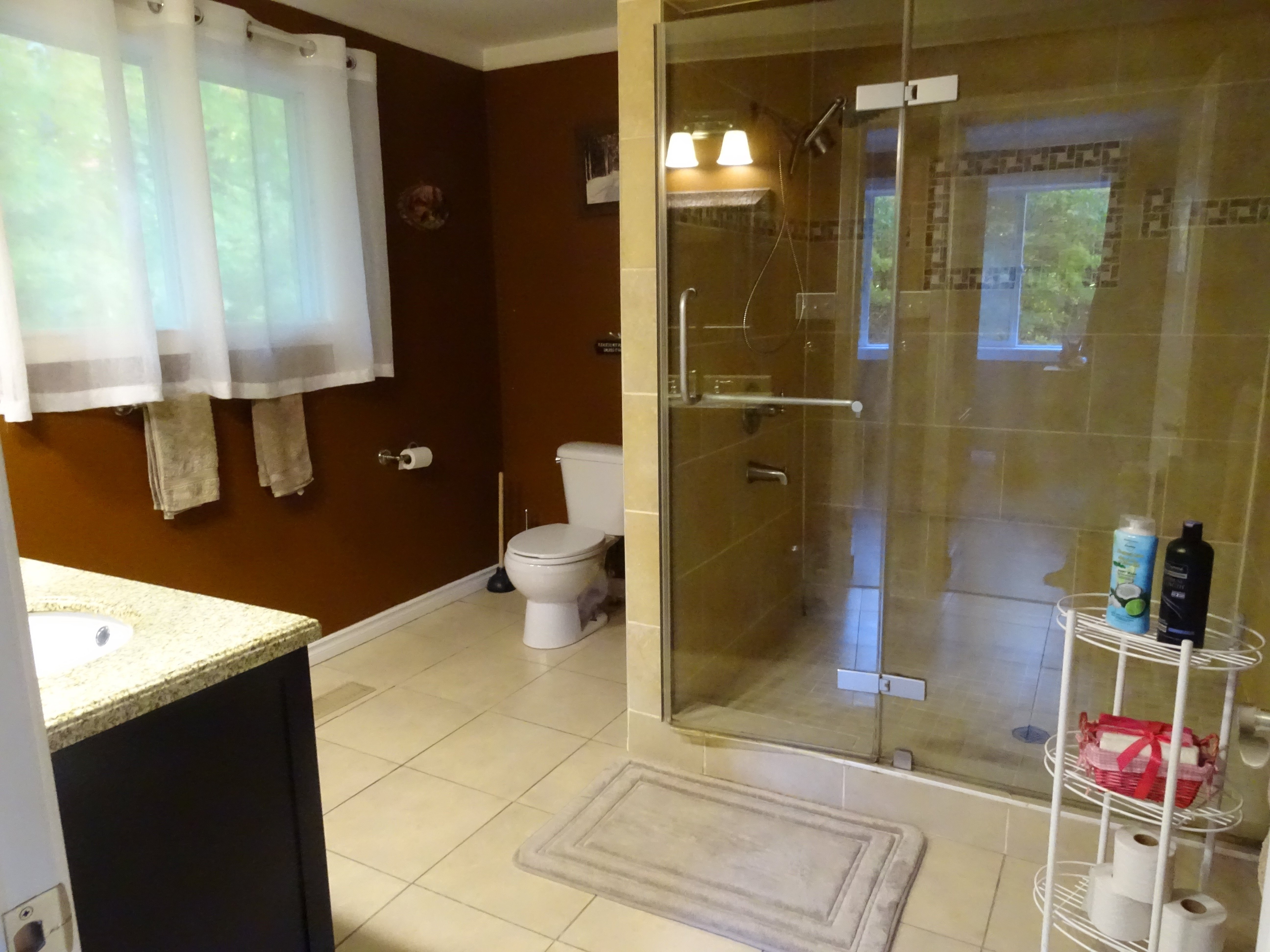 Bear & Butterfly Bed and Breakfast-浴室