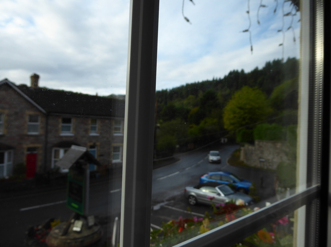 瓦伊河谷酒店主图