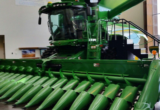 John Deere Harvester Works Factory Tour