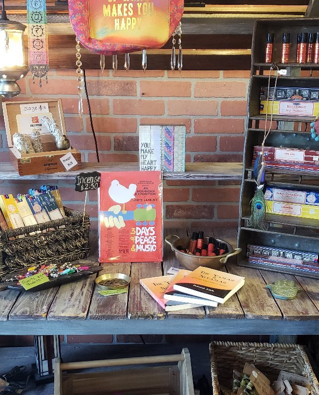 Cleveland旅游景点-The Elephant Tree