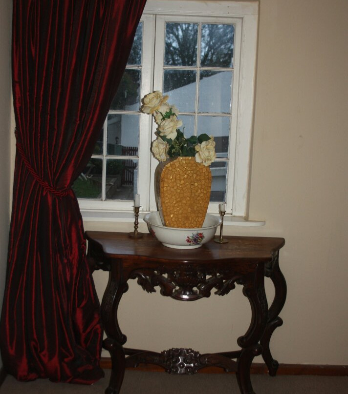 The Historic Pig & Whistle Hotel主图