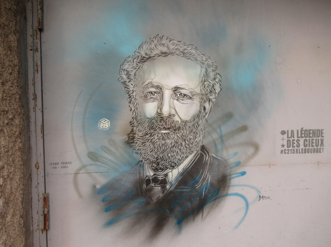 Fresque "Jules Verne"景点图片