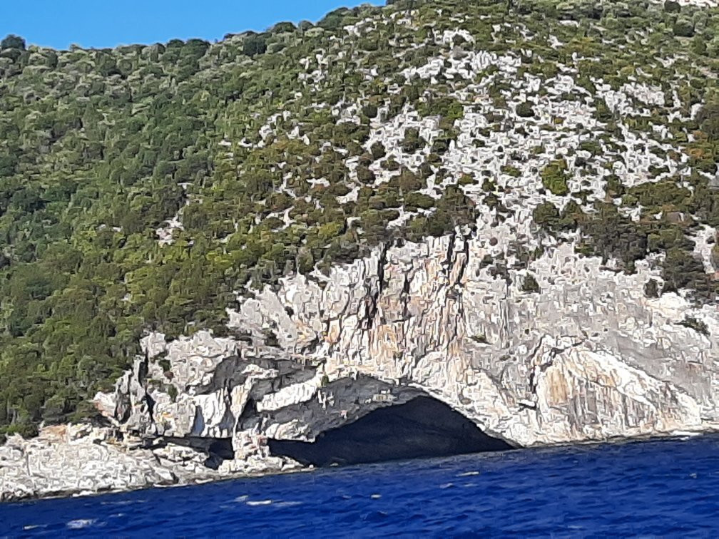 Papanikolis Cave-莱夫卡扎必去景点