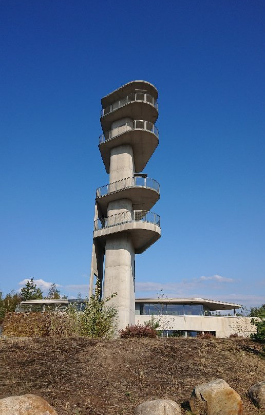 Der Turm am Schweren Berg-Weisswasser必去景点