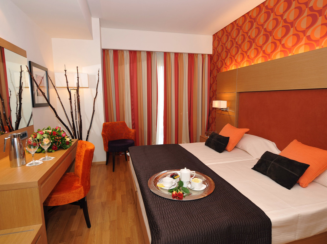 埃利卡温泉酒店主图