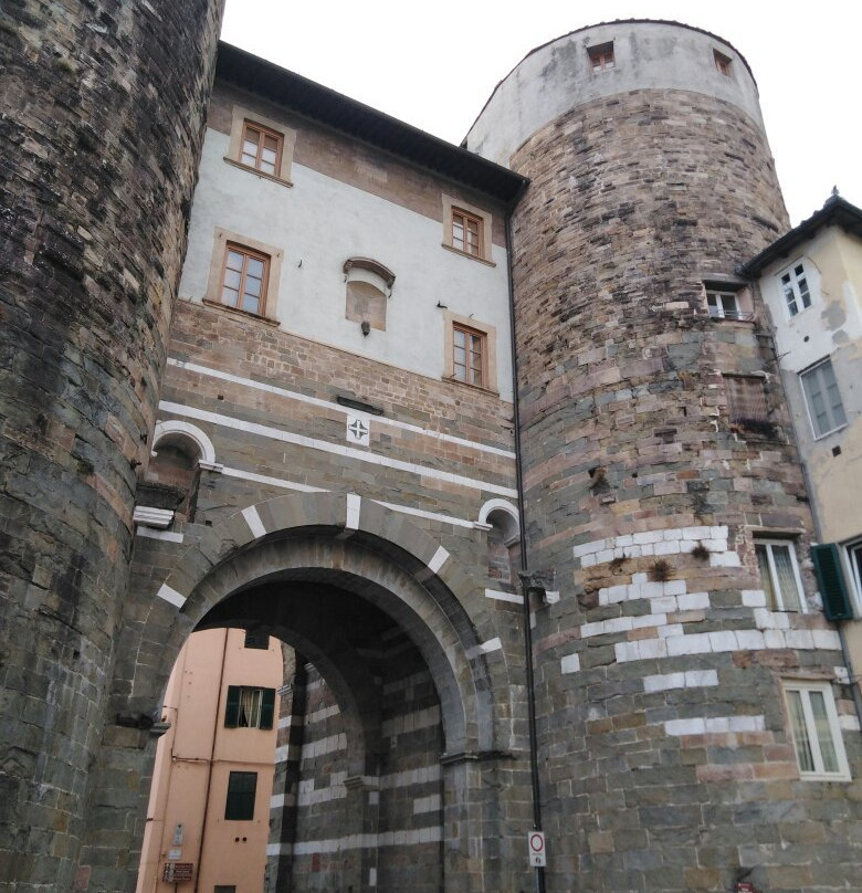 Via del Fosso di Lucca景点图片