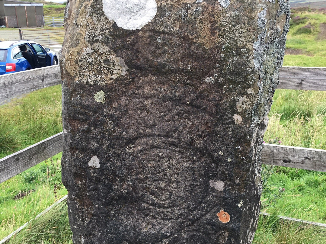 Clach Ard Symbol Stone景点图片