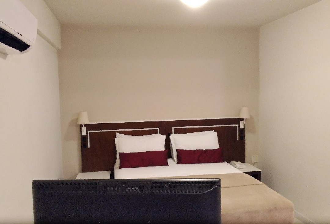 Altadomo Hotel主图