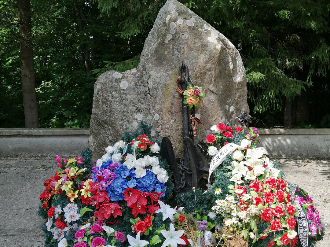 Monument to Merikula Paratroopers-Merikula必去景点