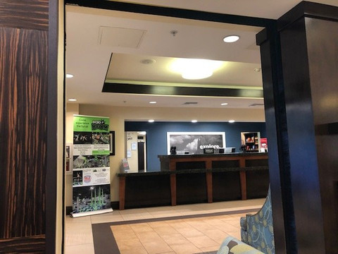 希尔顿欢朋套房酒店-千橡主图