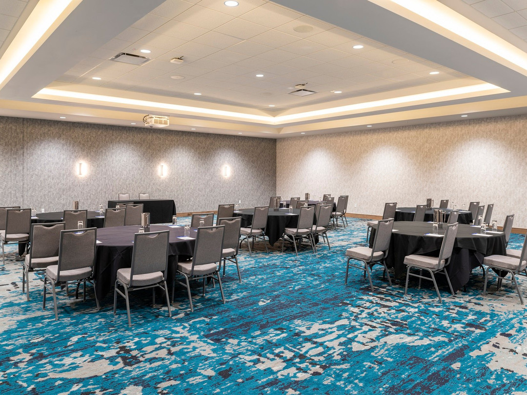 Delta Hotels by Marriott Kalamazoo Conference Center主图