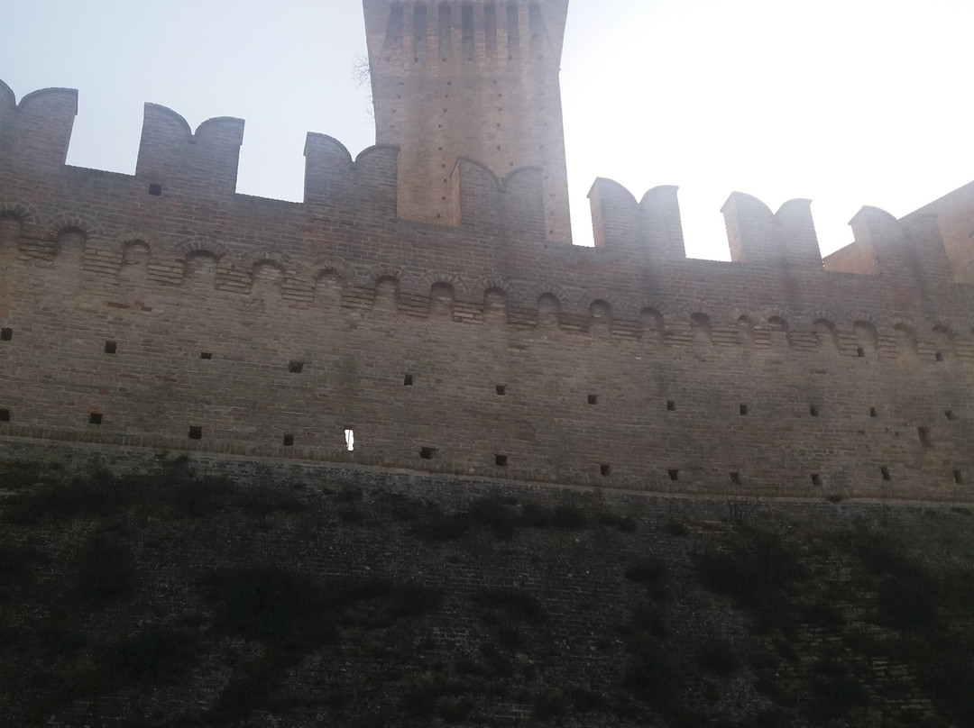 Castello di Montefiore-Recanati必去景点