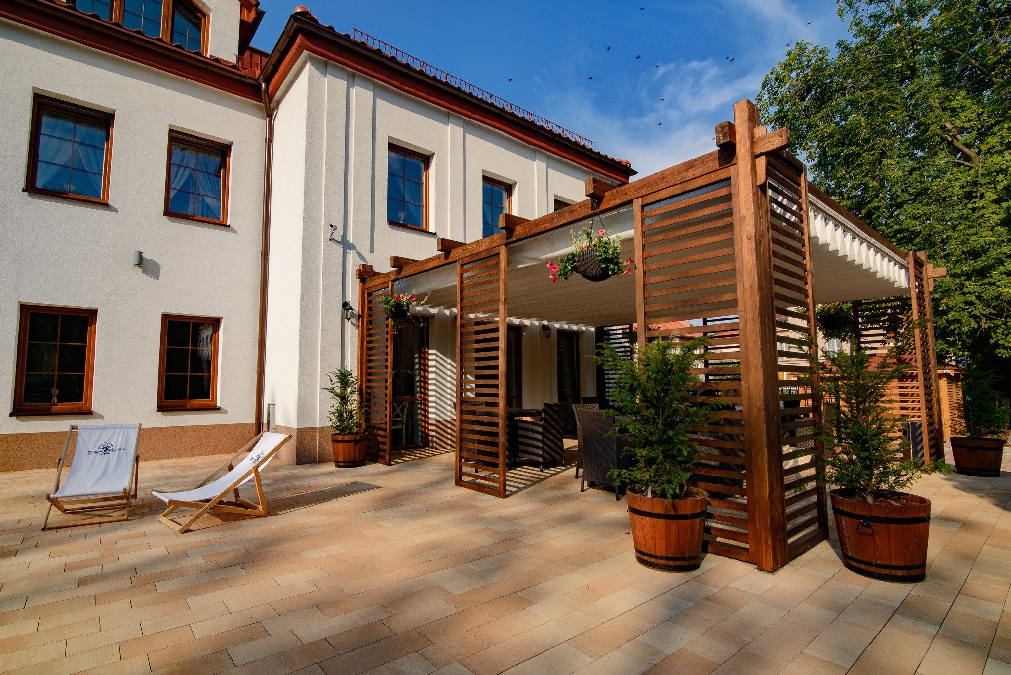 Villa Astra-官方