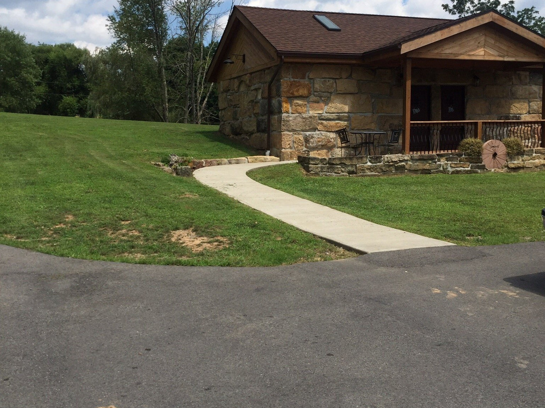 Lambert's Vintage Wines-Weston必去景点