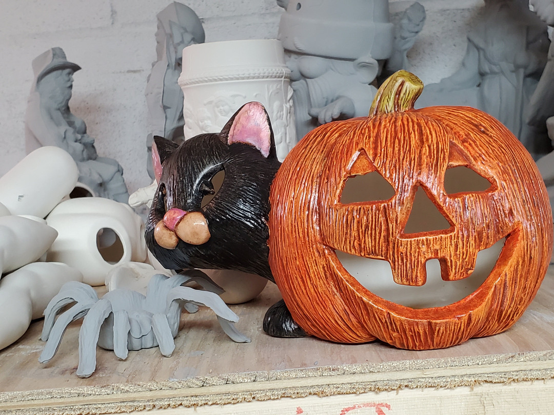 Maple Hill Ceramics-Walnut Shade必去景点