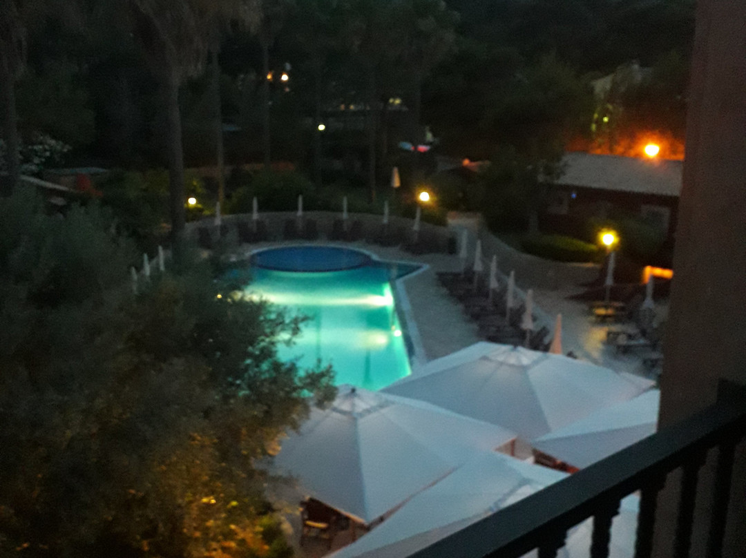 Hotel Cala Sant Vicenc主图