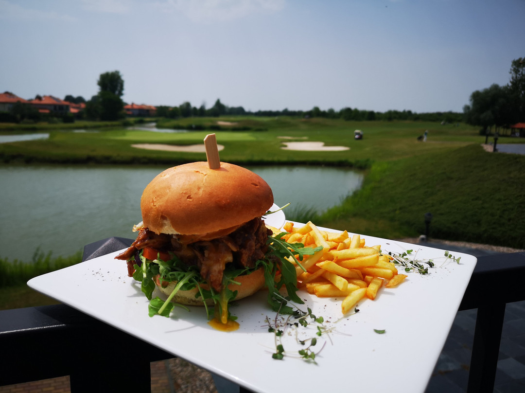 Toya Golf & Country Club