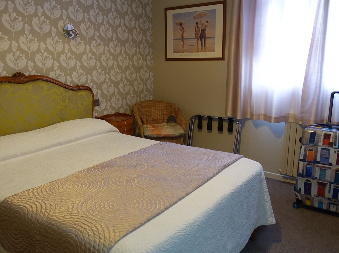Les Rochers Hotel主图