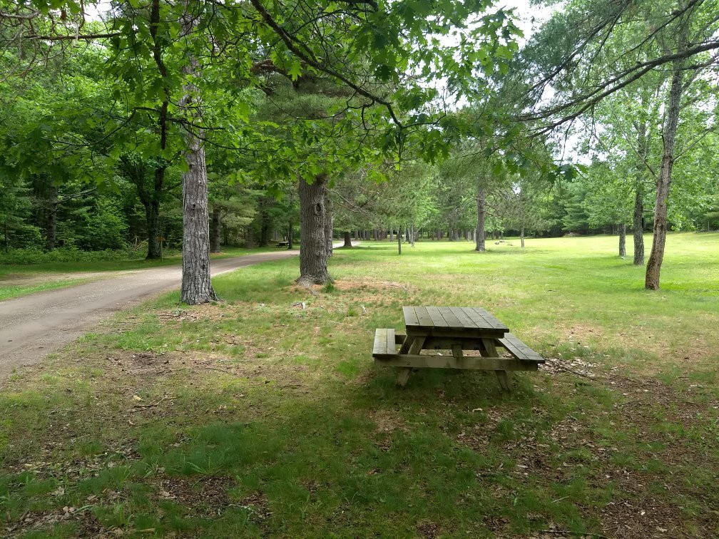 Clairmont Provincial Park-Kingston必去景点