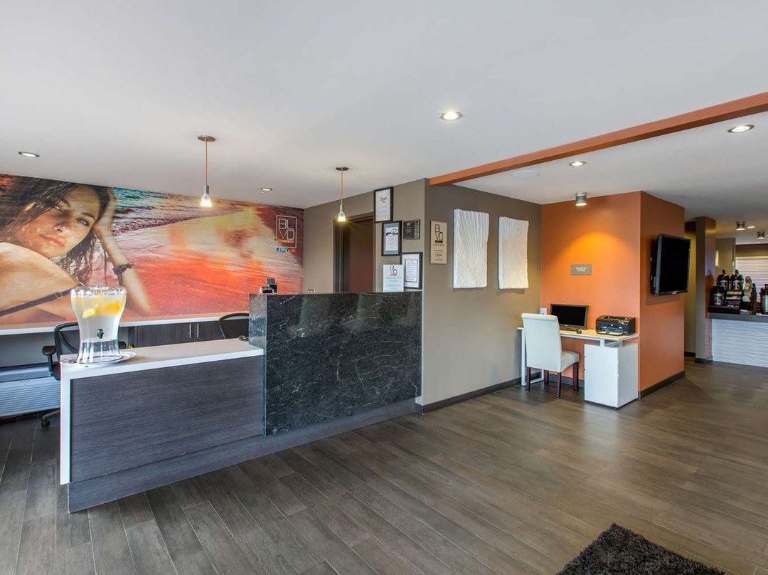 BLVD Hotel Costa Mesa主图