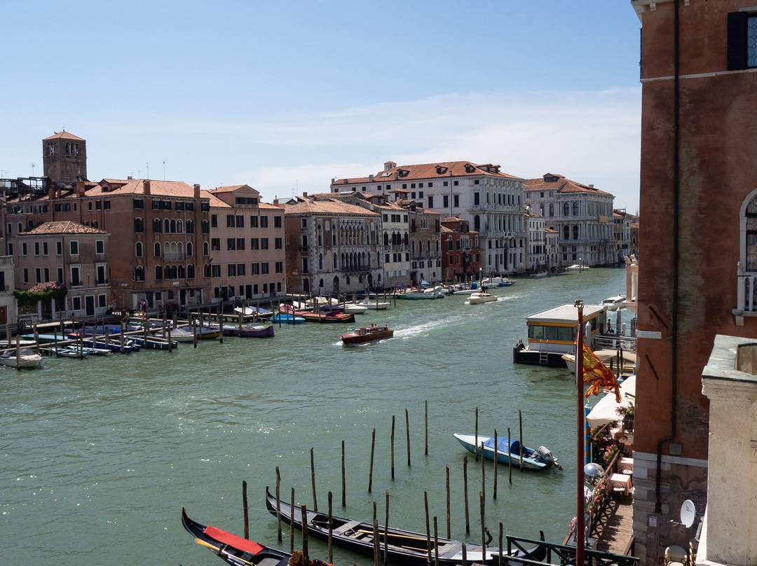 佛斯卡里宫殿酒店主图