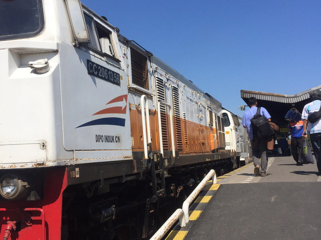 Cirebon Train Station景点图片