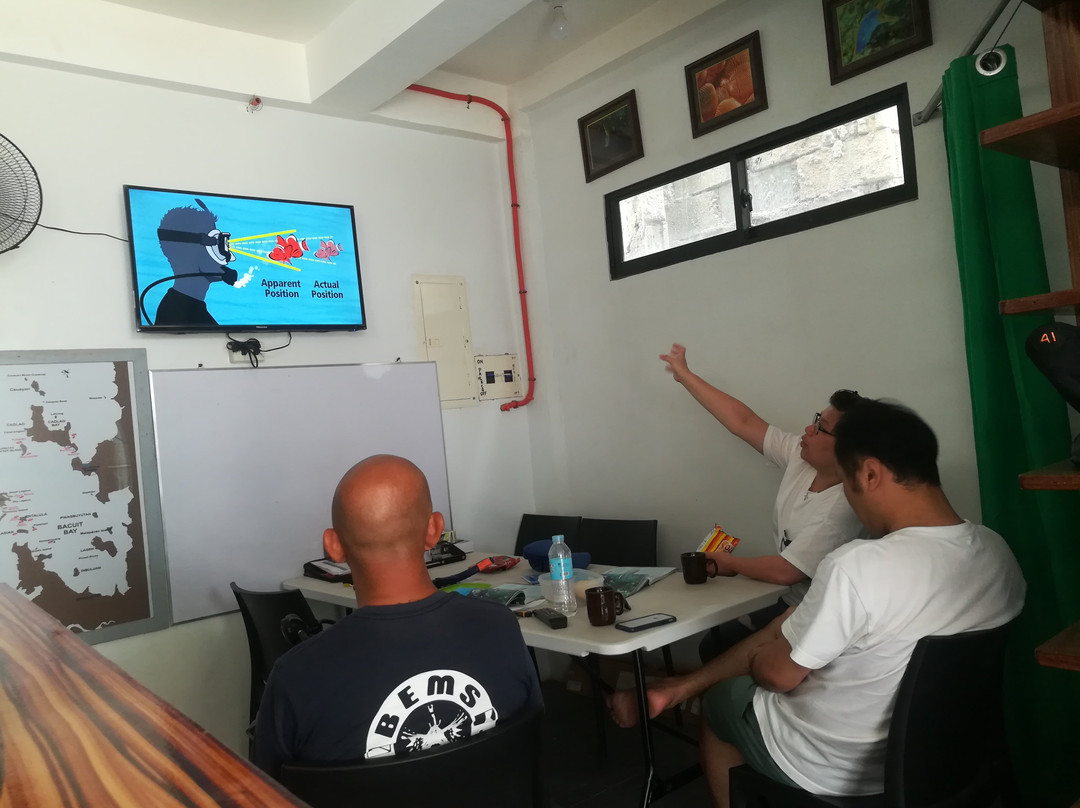 Bems Scuba-爱妮岛必去景点