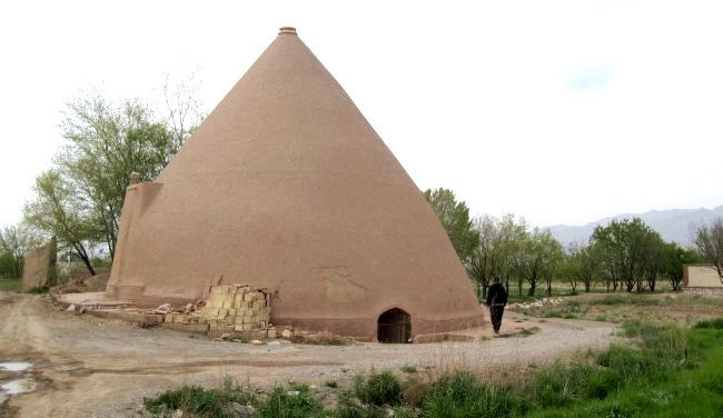 Yakhchal-Mahallat必去景点