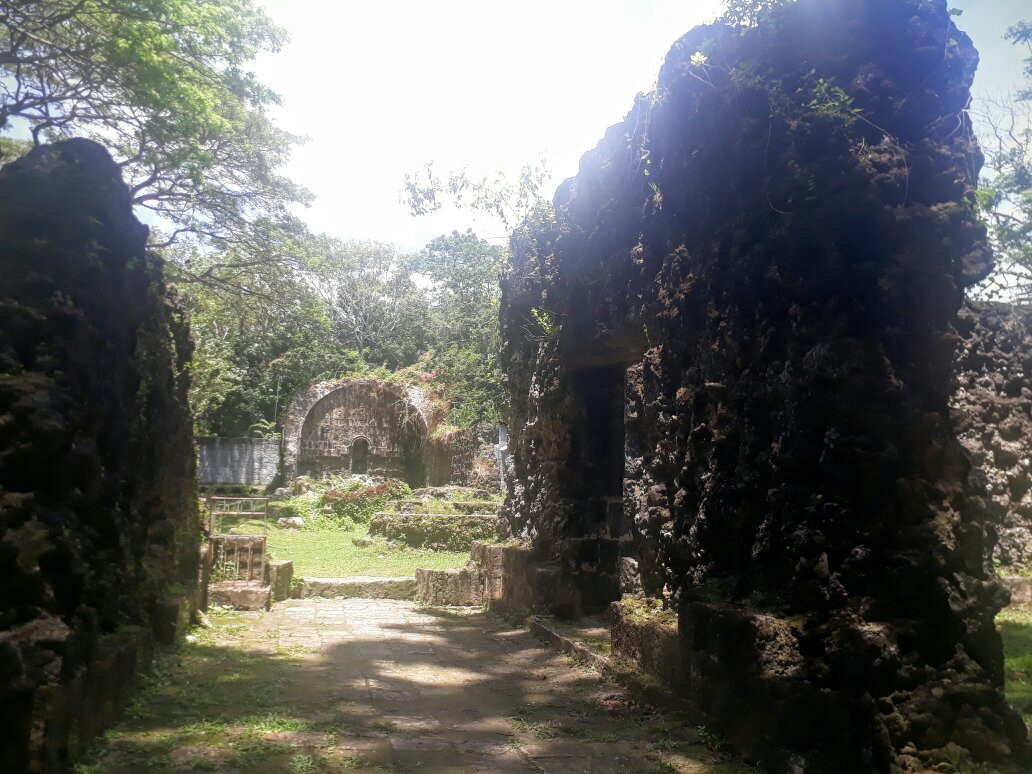 Ermita Ruins景点图片