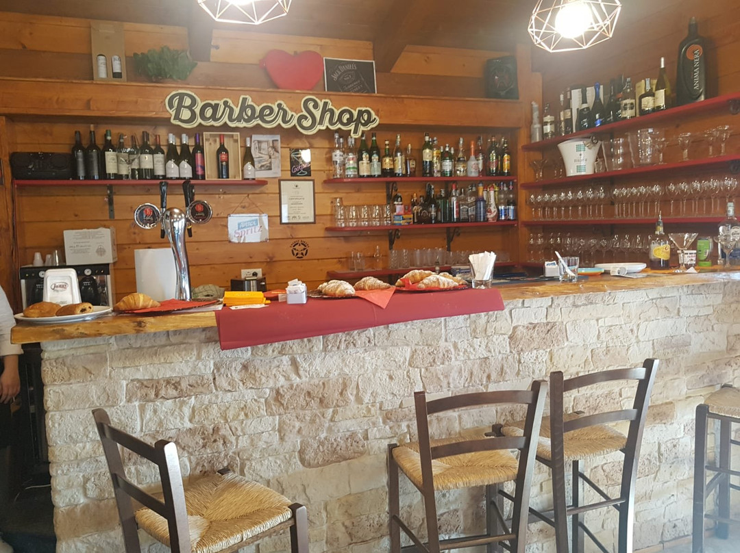 Cerreto d'Esi餐馆和美食-Little Rock Country Food & Drinks