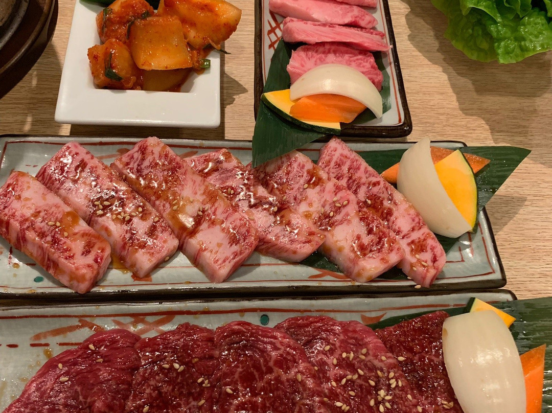 特選黒毛和牛炭火焼肉ふじ田