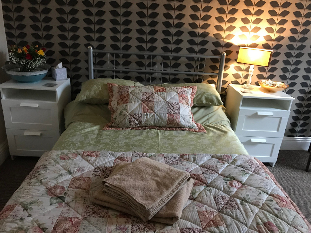 The Coach And Horses主图