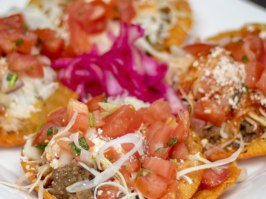 Seis Vecinos Restaurant