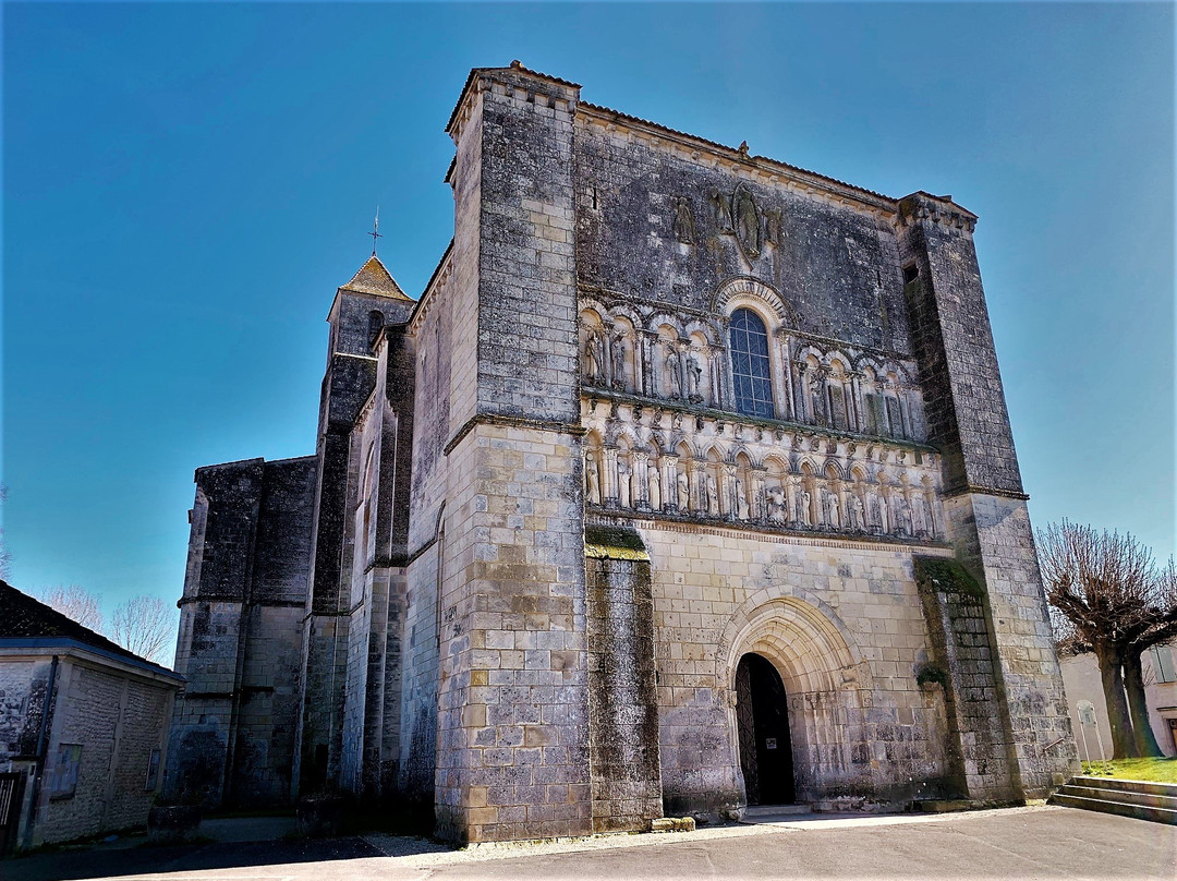 Salignac-sur-Charente旅游攻略图片