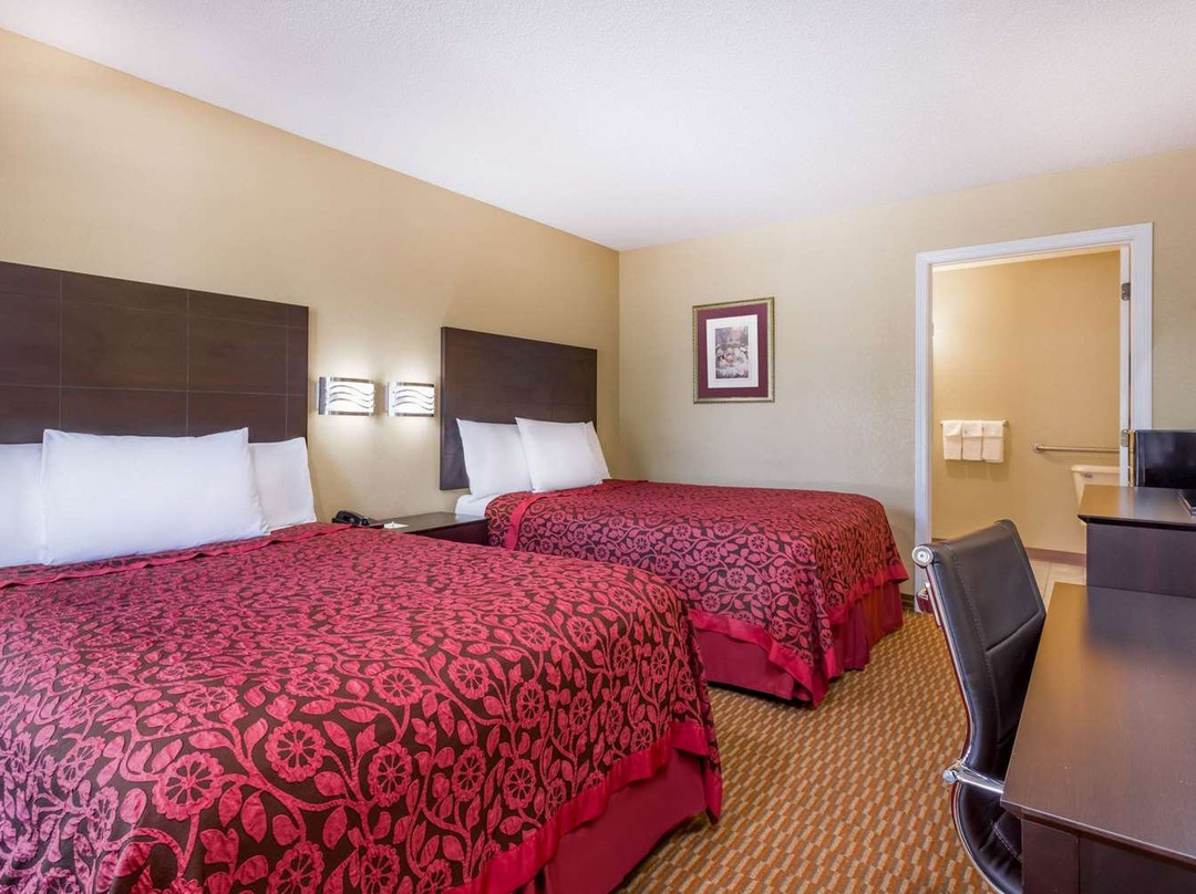 Days Inn by Wyndham Simpsonville主图