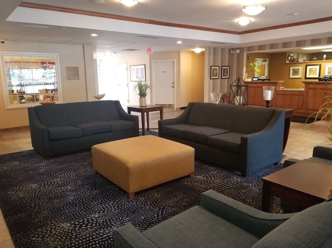 Candlewood Suites 水牛城阿默斯特