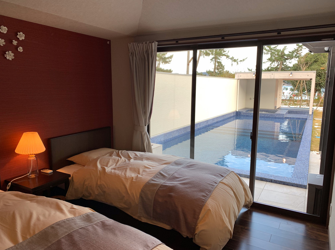Mezzo All Suite Villas