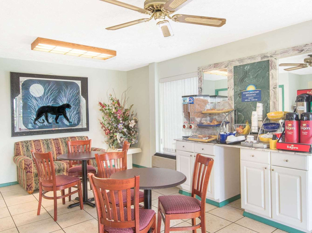 Days Inn by Wyndham West Point主图