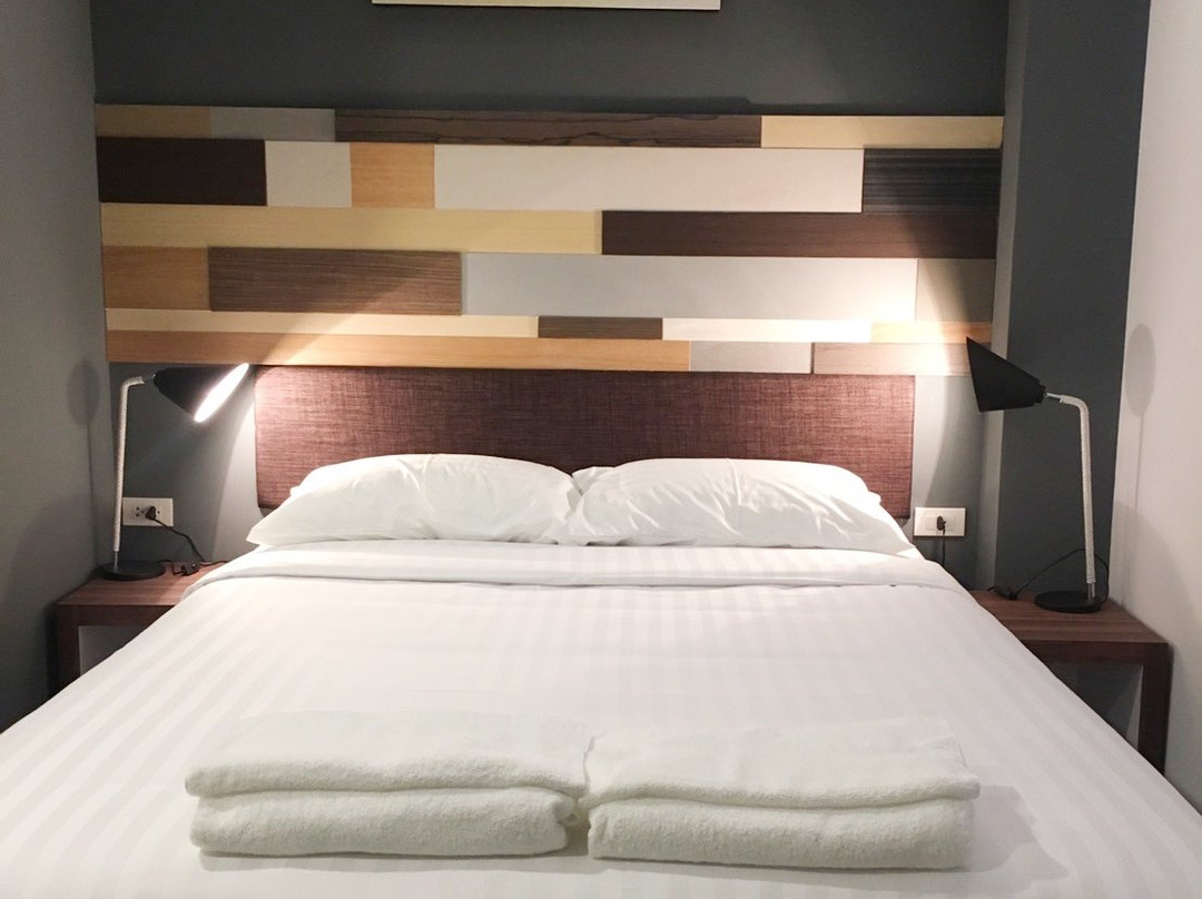 Champagne Hotel and Residence主图