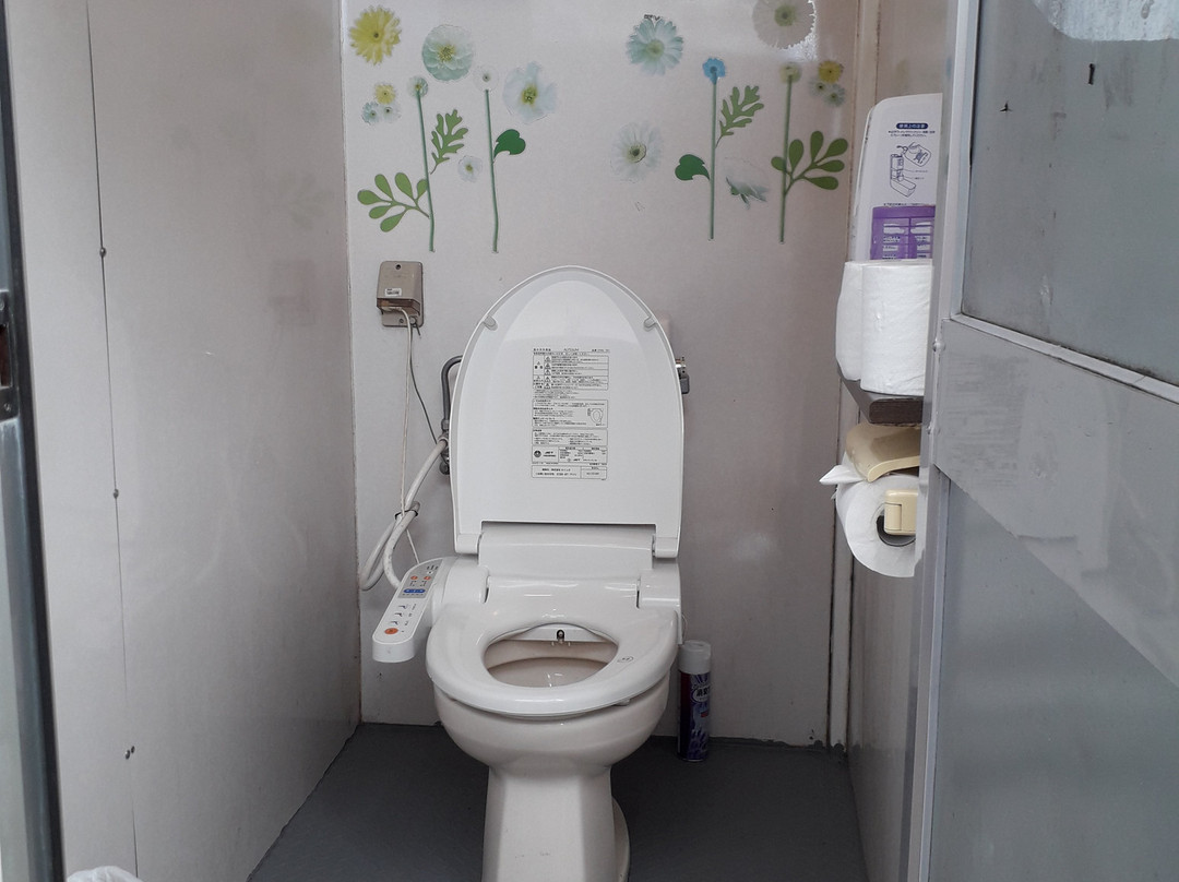 汉比度假酒店主图