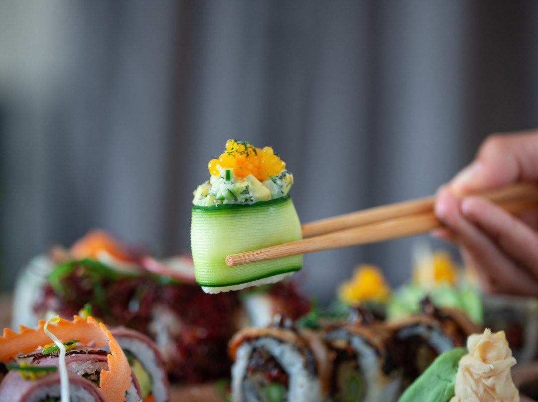 orōro Sushi Bar